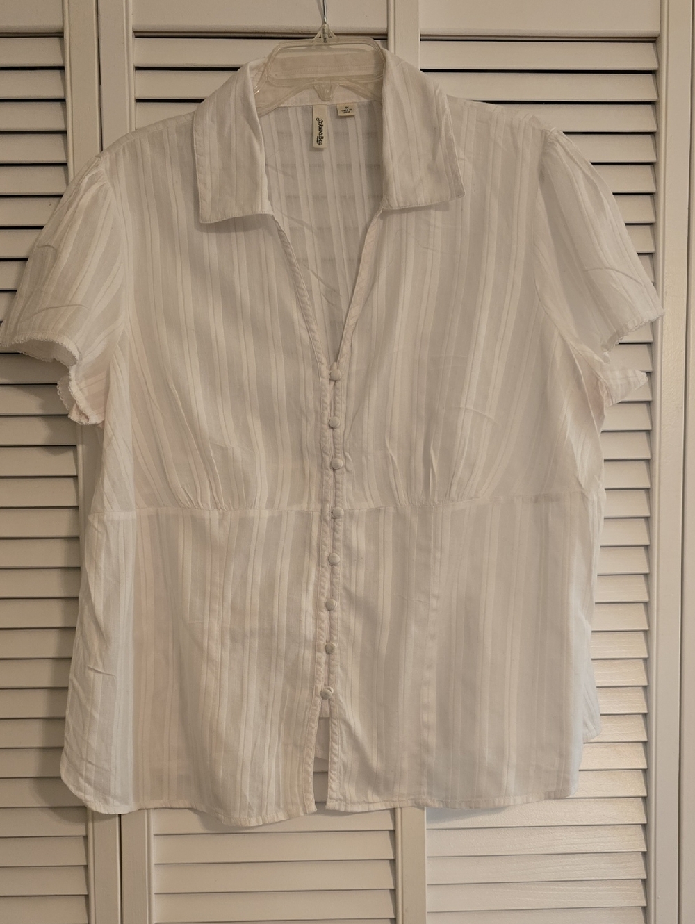 Lightweight White Short-Sleeve Button-Down Blouse